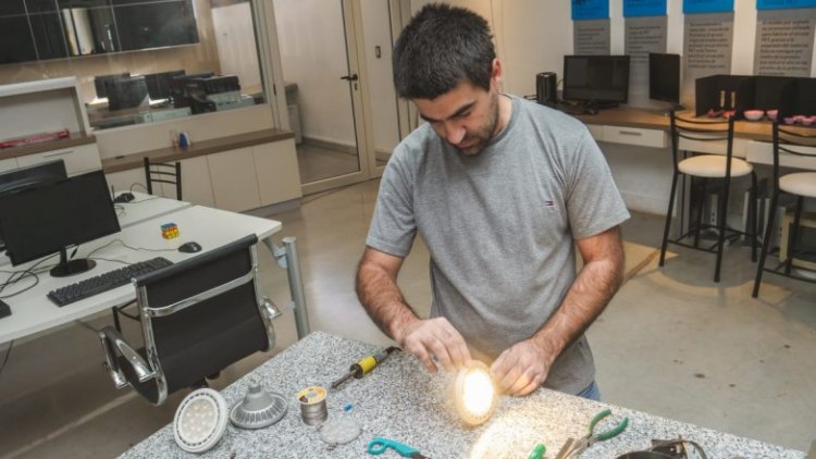 Anchipurac ahorra más de un 90 % en reparación de luminarias