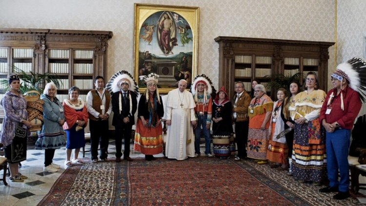 El Papa pidió "perdón" a los indígenas por el rol de cristianos