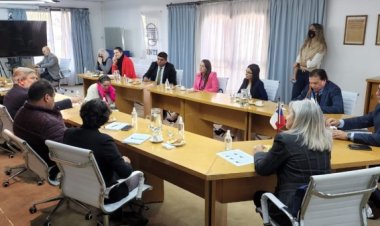 Diputados sanjuaninos y CORE chilenos reunidos con miembros del INTI