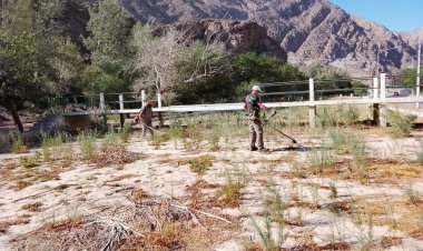 Operativo de limpieza y desmalezado en los piletones  de Zonda