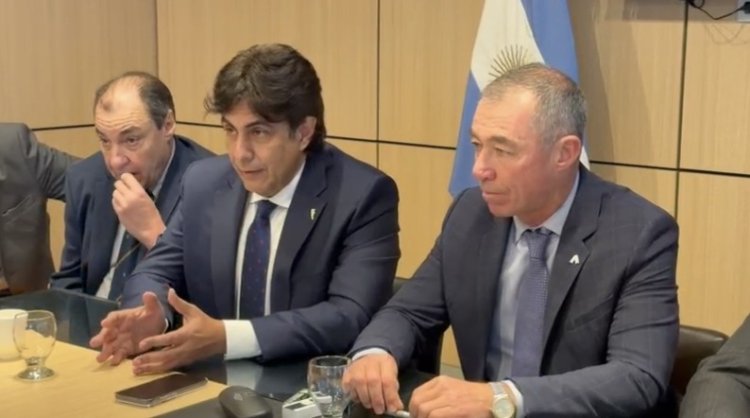 Gutiérrez expone ante diputados en plan de financiamiento de obra pública