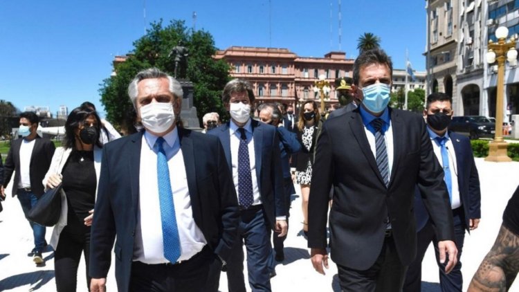 Alberto Fernández, Cristina Kirchner y Sergio Massa definen quién será el reemplazo de Máximo Kirchner