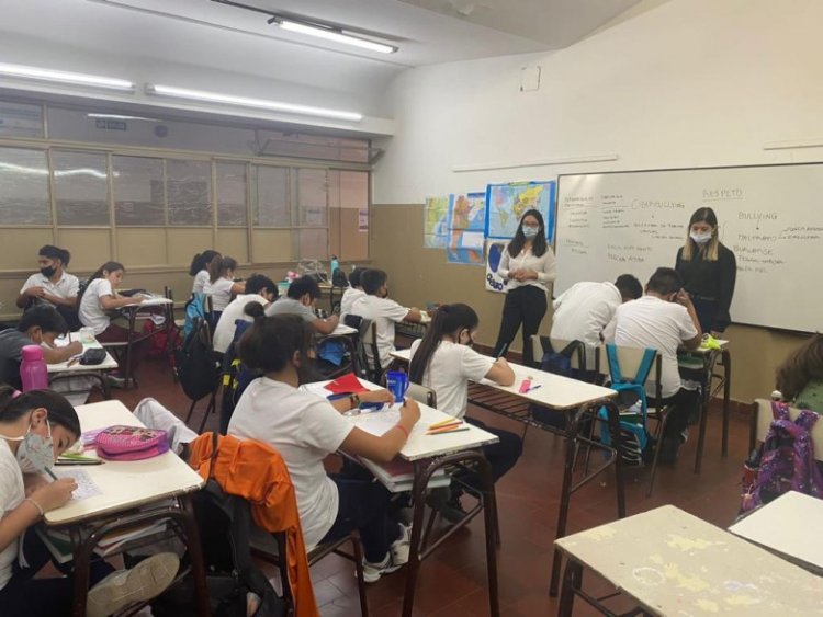 Alumnos de 5º y 6º grado realizan talleres de prevención de acoso escolar