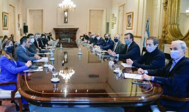 Reunión del Gabinete Nacional en un momento complejo