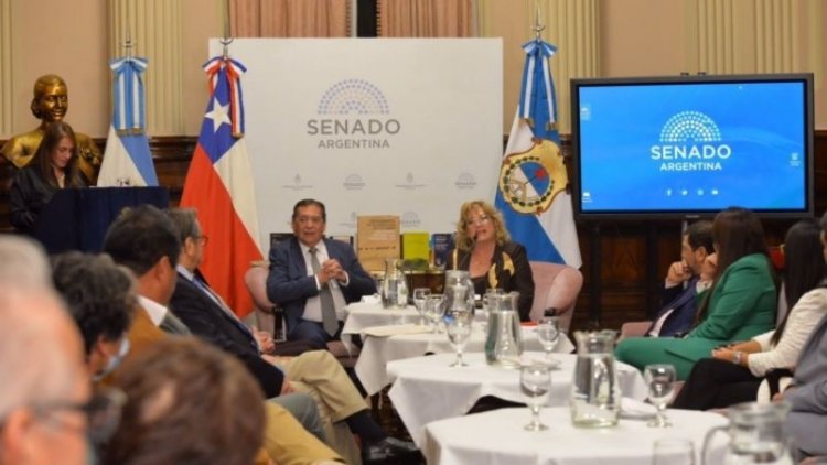 Fue presentada en el Senado la Colección Binacional Paso de Agua Negra