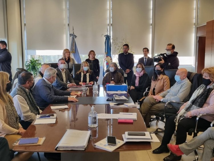 Paritaria docente: pasan a cuarto intermedio para mañana viernes