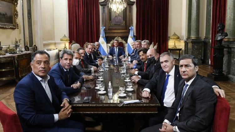 Alberto Fernández recibe a los gobernadores y avanza contra la Corte Suprema