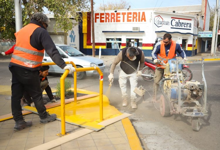 Capital estrena señalización vial en distintos distritos