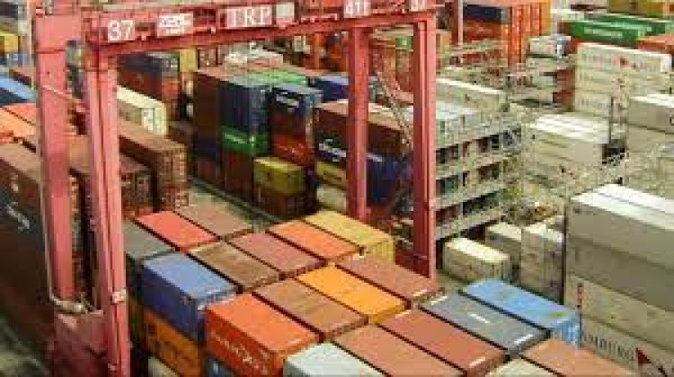 El Gobierno lanzó más controles a las importaciones para cuidar los dólares