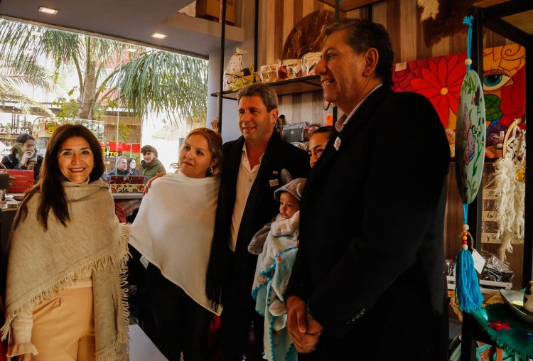 Se lanzó el concurso "Día de la Tejedora"