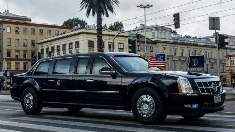 Cómo es la limusina blindada que traslada al presidente de Estados Unidos