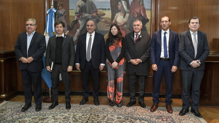 Batakis  analizó las medidas económicas junto a los gobernadores