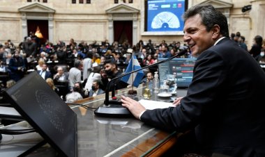Diputados sesiona para aceptar la renuncia de Massa