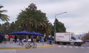 El camión de frutas y verduras vuelve a las calles de San Juan