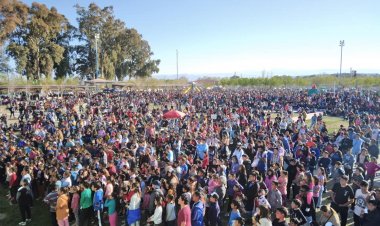 Multitudinario Festejo día del niño en Albardón