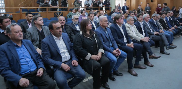 Designan más de $3000 millones para obras de pavimentación en los municipios