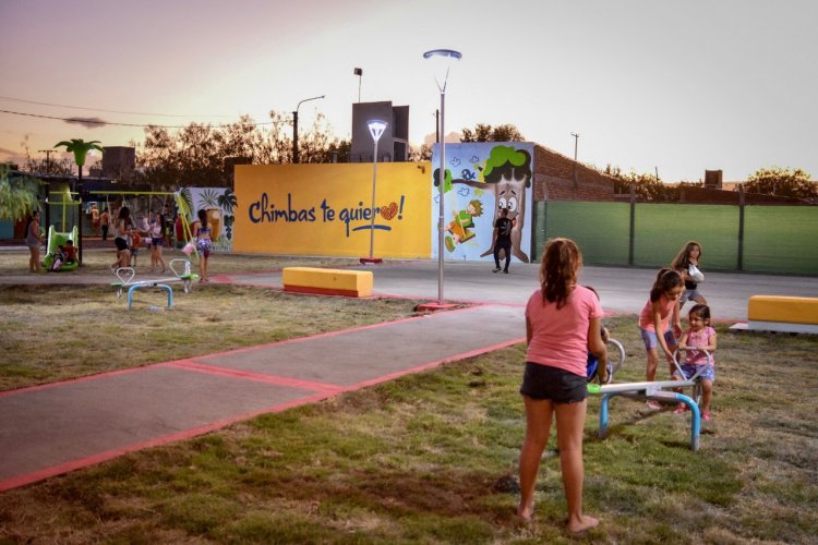 El Barrio Conjunto 6 estrena su nueva plaza   