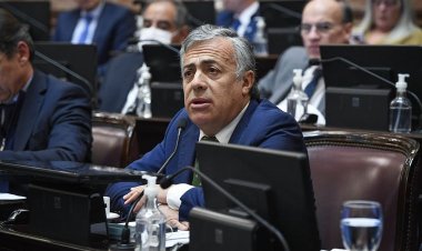 J x C "rechazan el infame pedido de juicio político"