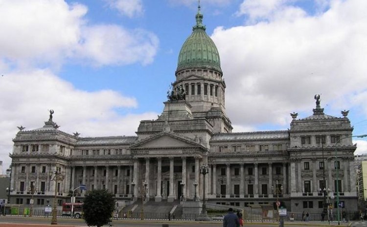 Convocatoria a sesiones extraordinarias en el Congreso