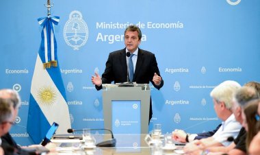 Massa anunció medidas para reforzar el circuito comercial ante la gripe aviar