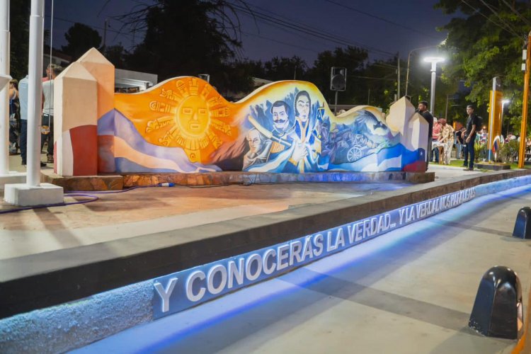 Santa Lucía inauguró el Paseo de los Bicentenarios