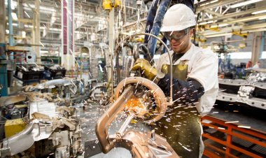 La producción industrial volvió a crecer en febrero