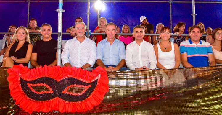 Más de 60,000 personas participaron del carnaval de chimbas en las tres noches