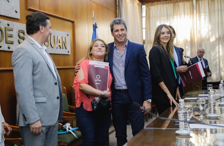 Entregaron 85 personerías jurídicas a instituciones sin fines de lucro