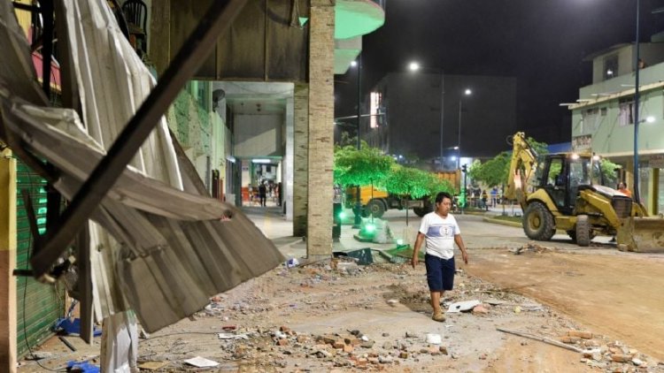 Crece la cifra de muertos en Ecuador y Perú por el fuerte sismo