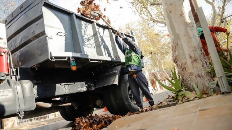 Operativo de limpieza en Rivadavia