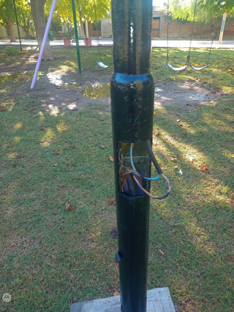 Rivadavia denuncia  vandalismo en sus plazas