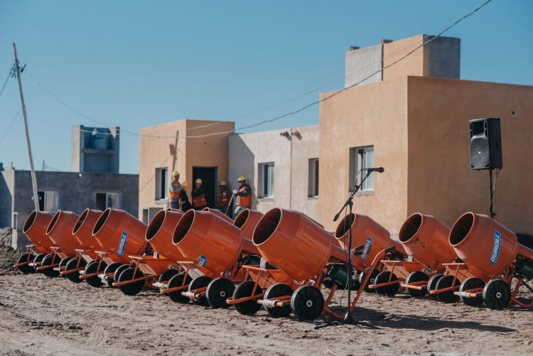 Entregaron herramientas a cooperativas de San Martín que se dedican a la construcción