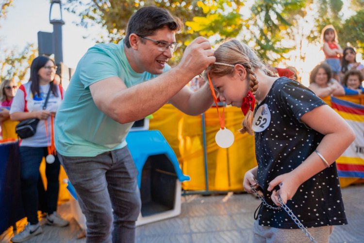 Santa Lucía el primer municipio que chipea sus mascotas