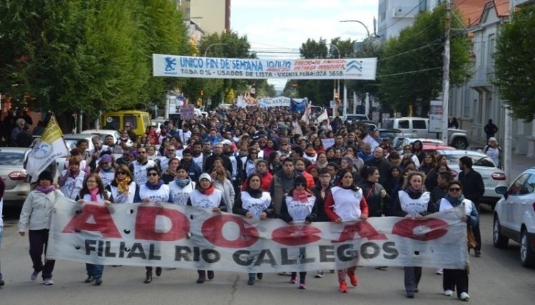 En Santa Cruz el conflicto docente lleva más de 20 días de medidas de fuerza