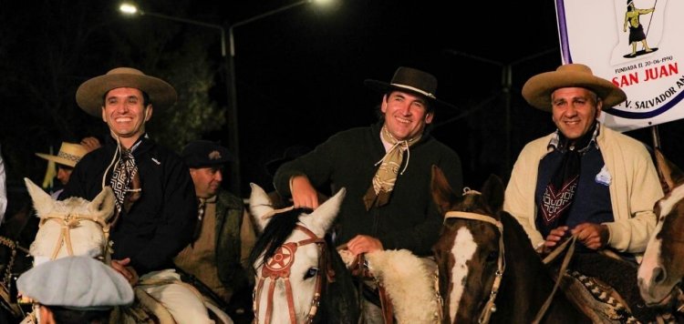 Andino en Angaco y San Martín dijo que las "cuentas equilibradas marcaron el desarrollo de este Gobierno"