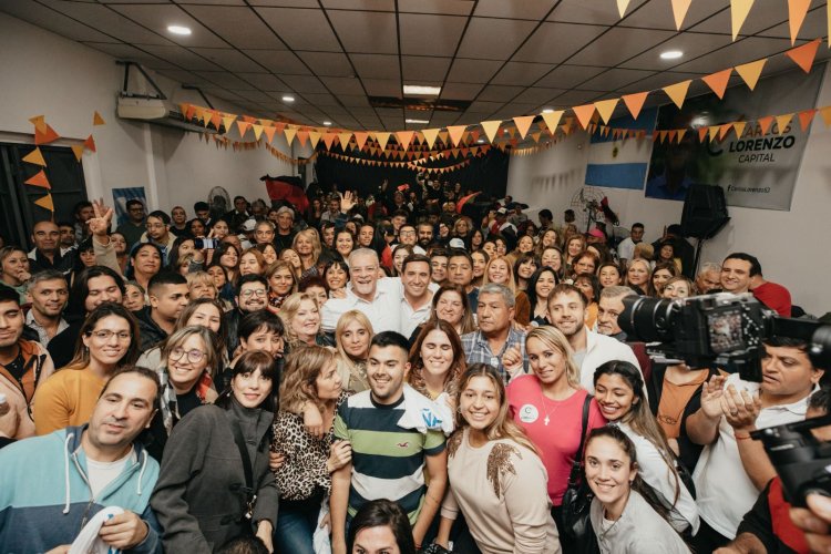 Cristian Andino en Capital puso el foco en las 600 casas que están en construcción en el departamento