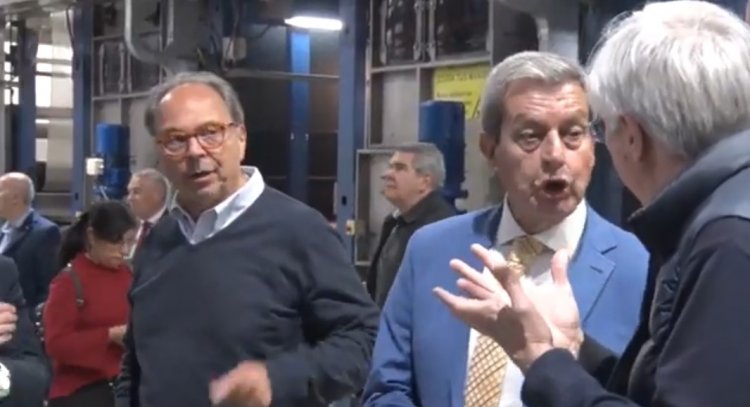 Gattoni recorrió las obras de una importante empresa textil