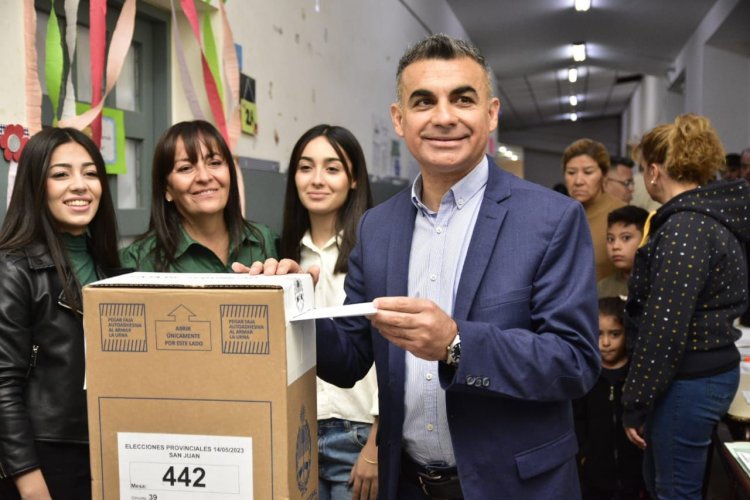 Fabián Gramajo votó acompañado por su familia
