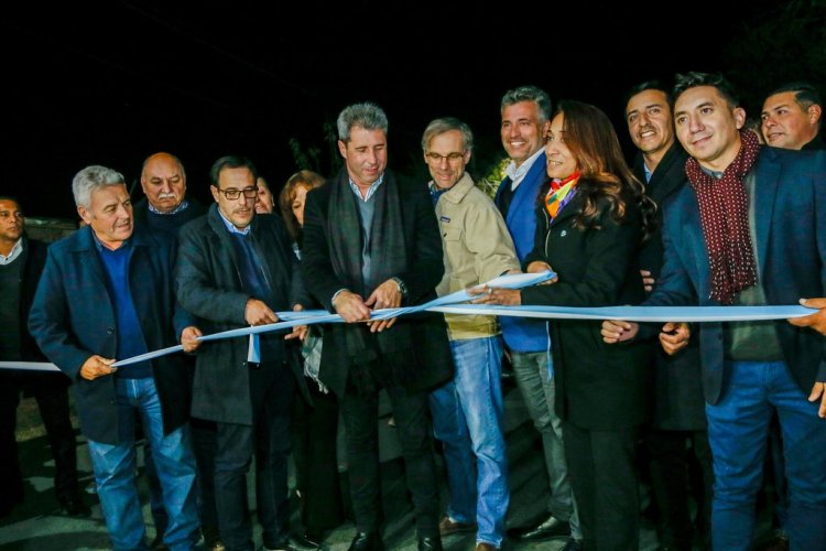 Pavimento, iluminación y red cloacal para Caucete