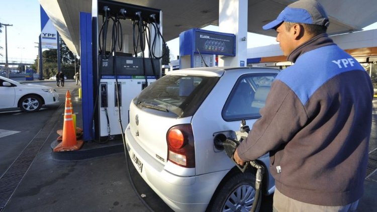 Sorpresivo aumento en las naftas