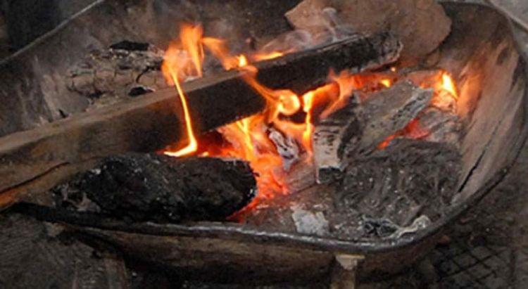 Una mujer y cuatro niños  intoxicados con monóxido de carbono