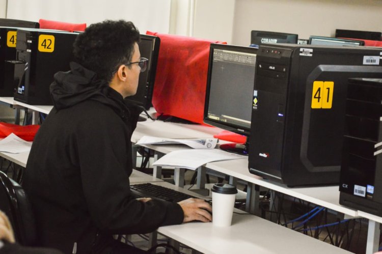 Comenzaron los cursos de Autocad y serigrafía que ofrecen Capital