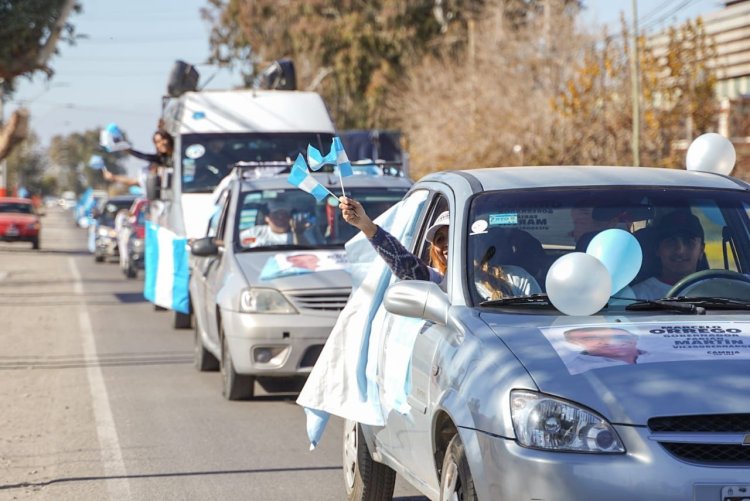 Orrego finalizó la campaña con la "Caravana del Despertar "