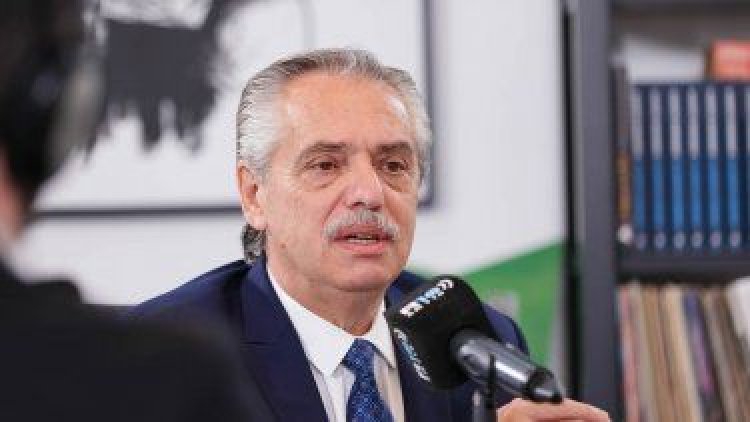 Alberto Fernández saludó a Marcelo Orrego