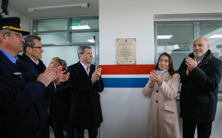 Uñac inauguró una nueva comisaría en Caucete