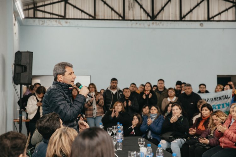 Uñac dijo que Sergio Massa busca construir el futuro de la Argentina