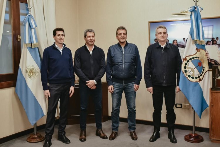 Massa llegó a San Juan y fue recibido por el gobernador Sergio Uñac