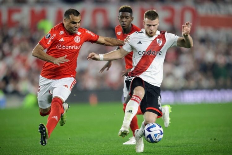 River visita a Inter en Porto Alegre buscando acceder a los cuartos de final
