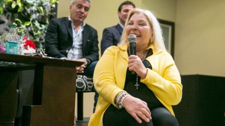 Carrió renunció a su candidatura del Parlasur