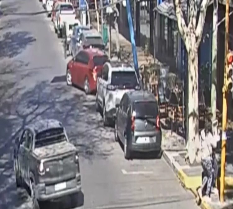 Robó en pleno centro con inhibidor de señal y lo atraparon